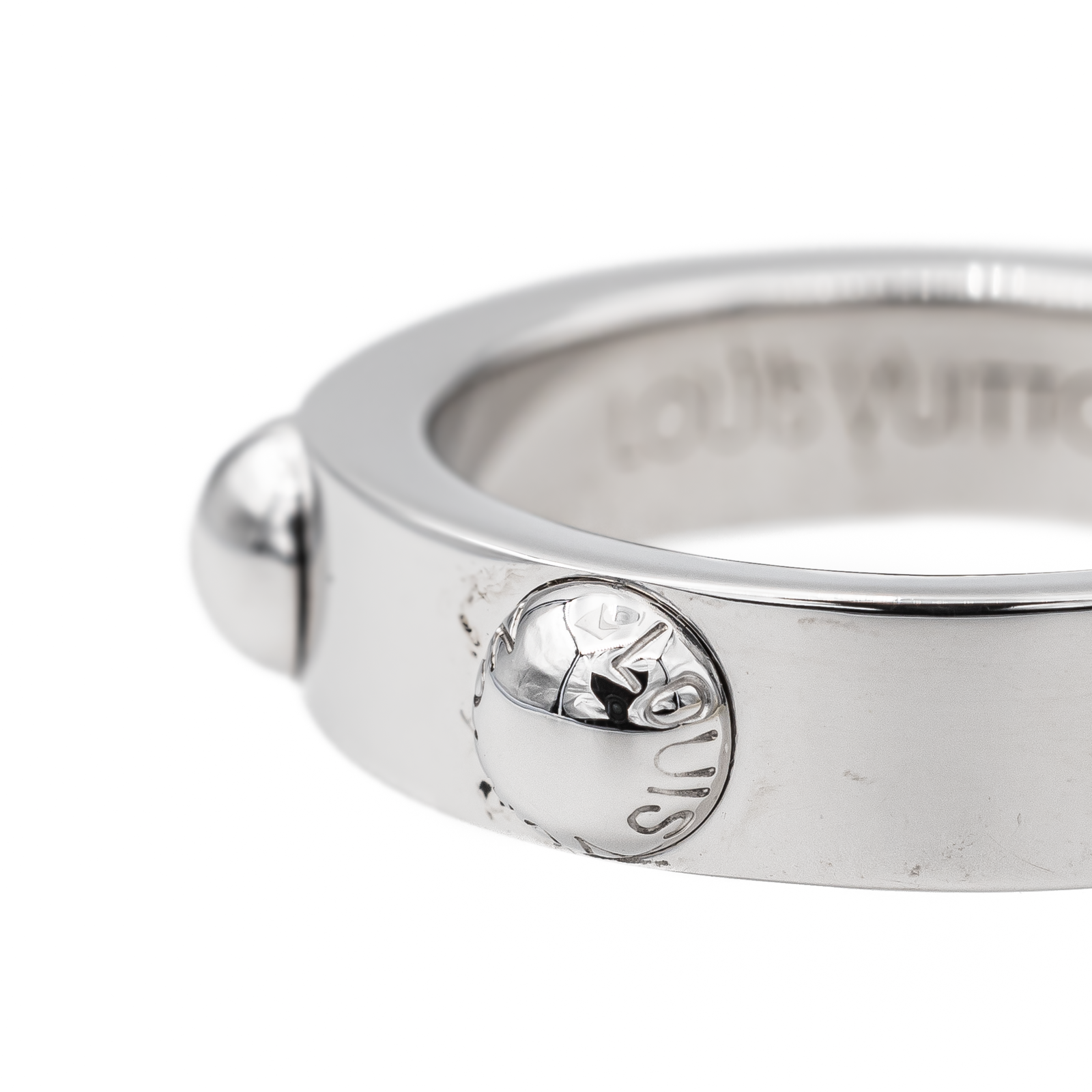 Bague signee Louis Vuitton modele Clous en or blanc Rivluxe Occasion Rivluxe