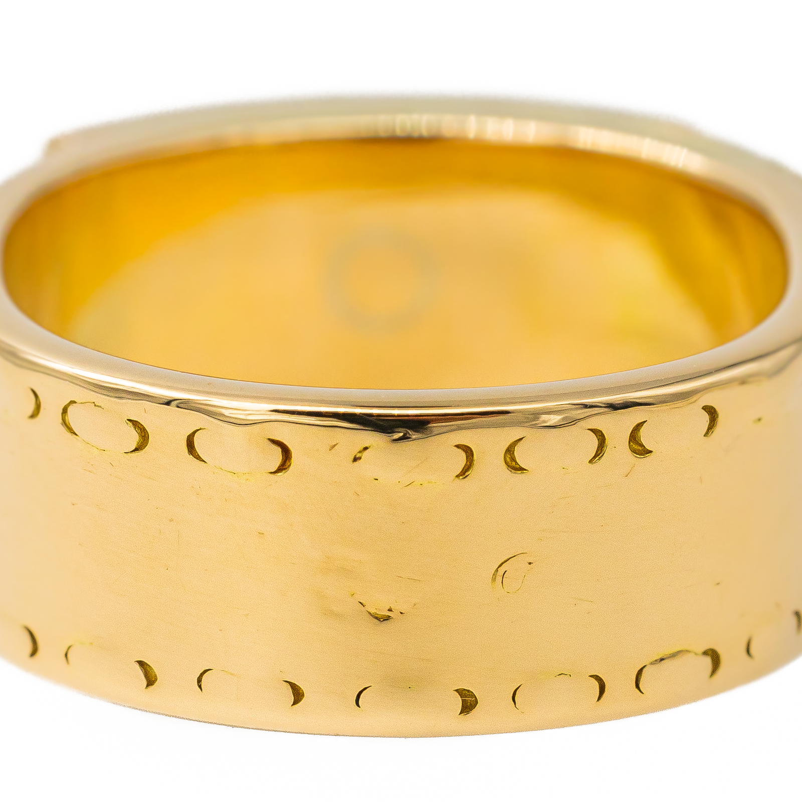 Bague signée Hermès en or jaune 18K, modèle Kelly Rivluxe